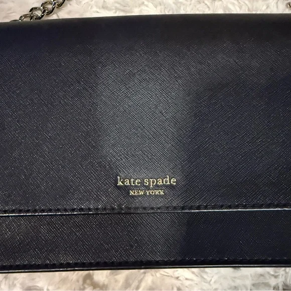 Madison Leather Willow Medium Convertible Crossbody - Picture 9 of 10